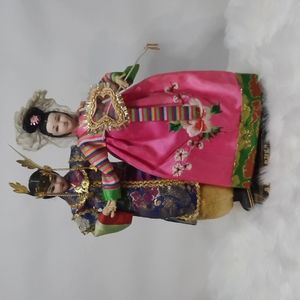 dolls standing together